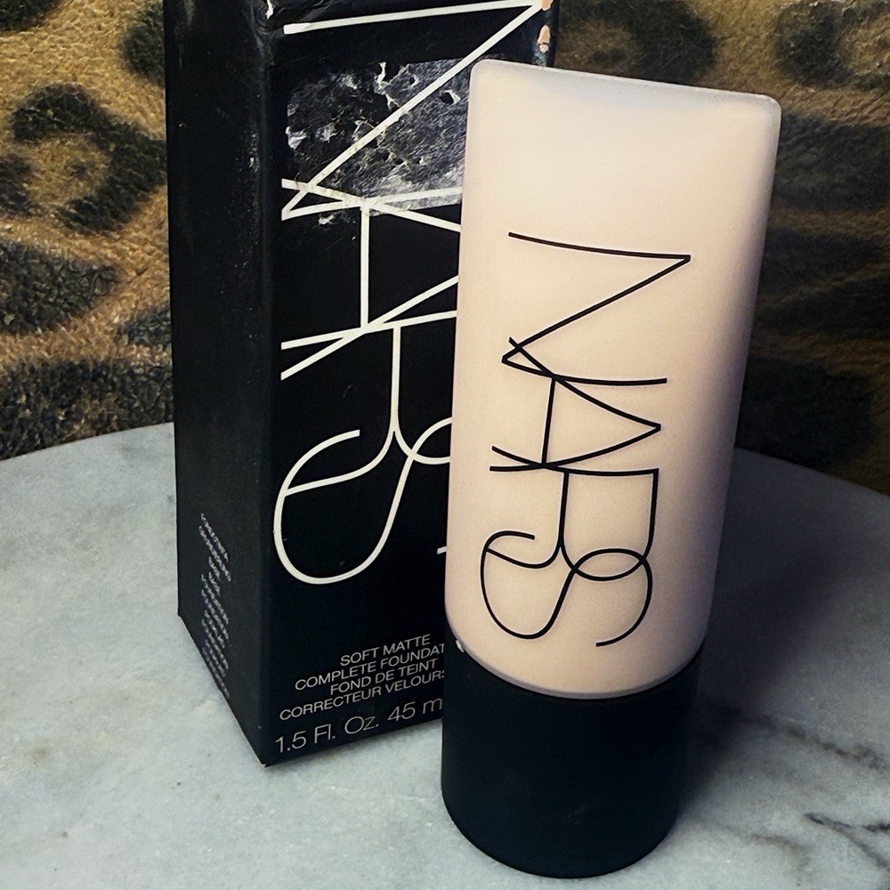 NARS Soft Matte Foundation - Light Beige NIB Never Used